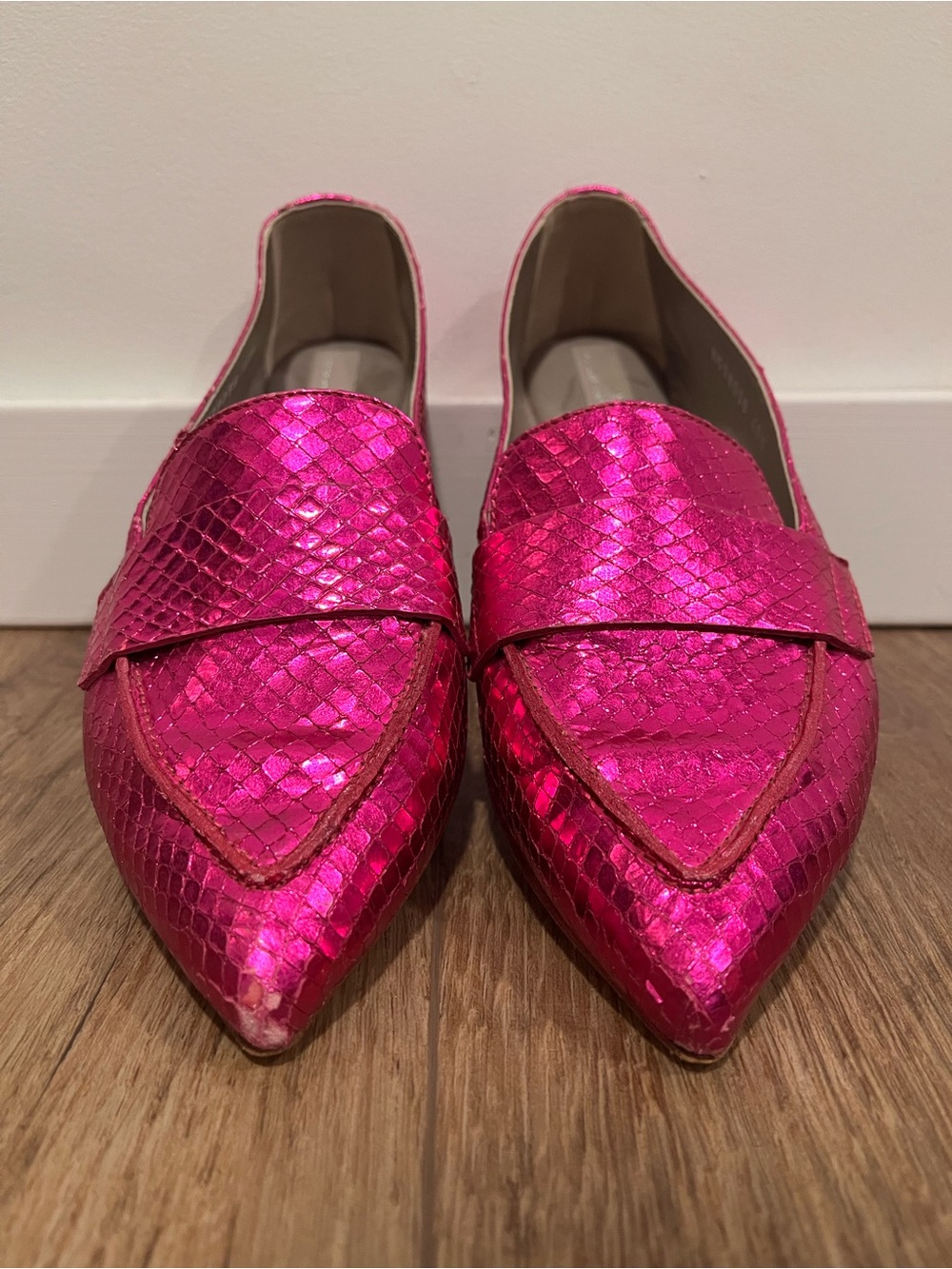 AGL softy pointy toe moccasin loafer Fuschia snake - Picture 2 of 16